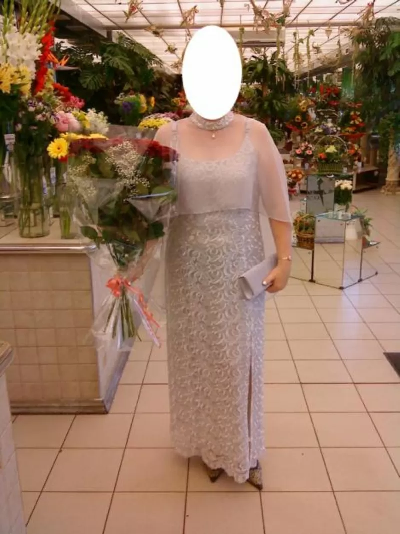 Продам женское платье (покупалось для свадьбы)