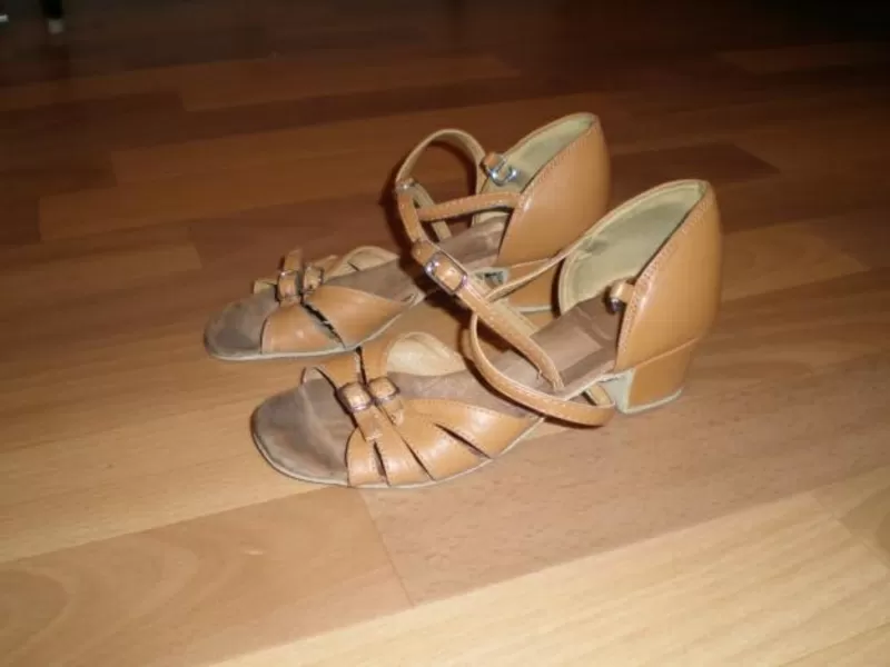 Продам туфли для танцев DANCEMASTER.